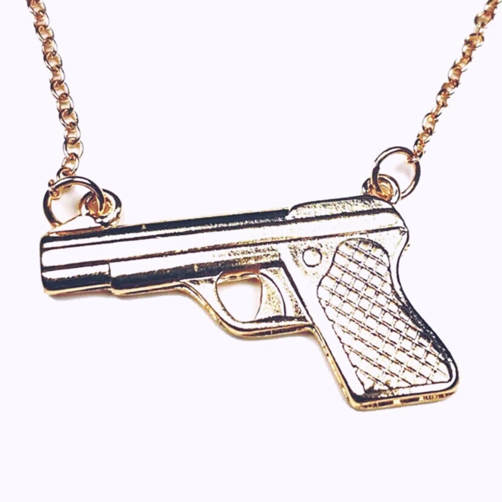 GOLD TONE GUN PISTOL NECKLACE